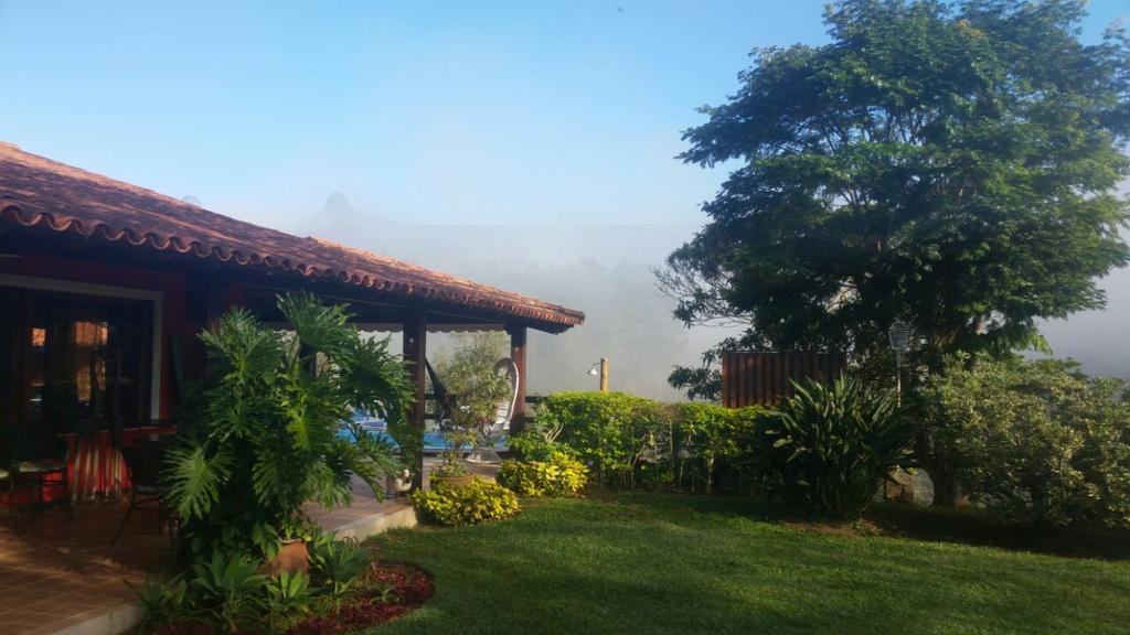 Parador Villa Mimosa Petrópolis Exteriör bild